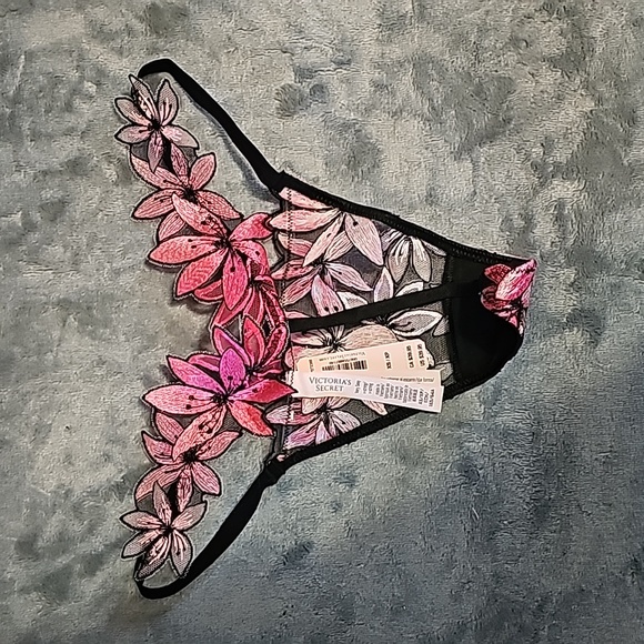NWT Victoria's Secret Very Sexy V-string - Picture 2 of 3